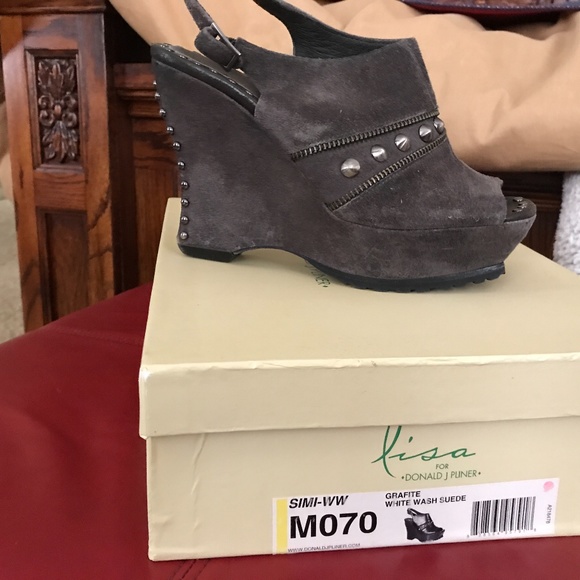 Wedges - Picture 1 of 4